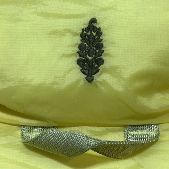 FREE PEOPLE: IN A BUBBLE Puffer Vest in Lemon-NWT - Picture 3 of 9